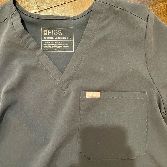 FIGS Women's Scrub Set Size Small- Dark Harbor - Picture 6 of 6